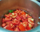A picture of step 1 of Tomato carrot soup.