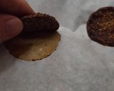 Foto del paso 4 de la receta: Galletitas de sésamo con baño de chocolate 85 % cacao y sal del Mediterráneo en escamas