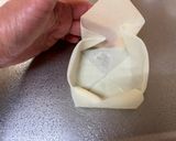 A picture of step 5 of Edible Mini Lunch Box 🍱.