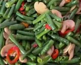 Foto langkah ke 4 dari resep Tumis Kacang Panjang Jamur Kancing.