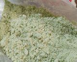 Foto langkah ke 3 dari resep Kue Putu Pandan.