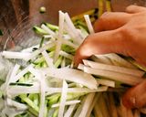 A picture of step 2 of Enjoy a Hearty Daikon and Tuna Salad.