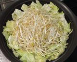 A picture of step 4 of Authentic Hakata-Style Soy Sauce Motsu Nabe at Home.