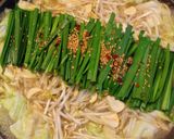A picture of step 6 of Authentic Hakata-Style Soy Sauce Motsu Nabe at Home.