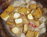 Foto langkah ke 3 dari resep Tumis Tahu Bakso Simpel.