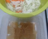 Gambar langkah 1 resipi Sayur Lemak Kobis Campur Fucuk.