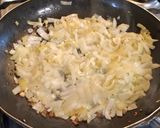Foto del paso 1 de la receta: Tortilla de papas y cantimpalo