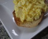 Foto del paso 4 de la receta: Huevos revueltos
