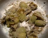 A picture of step 4 of Chicken with Artichokes, Tomatoes, Garlic, and Olives.