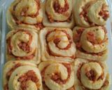 Foto langkah ke 3 dari resep PIZZA ROLL Super Empuk ala ci tintin rayner.