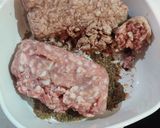 A picture of step 2 of Breakfast Sausage.