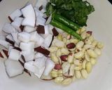 A picture of step 1 of Coconut peanut chutney.