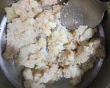A picture of step 3 of Potato cheese dhokla sandwich.