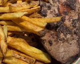 Foto del paso 5 de la receta: Bondiola de cerdo con reducción de Malbec y fritas