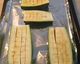 Foto del paso 1 de la receta: Calabacines rellenos de verduras y tiras de pollo