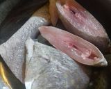 Foto langkah ke 1 dari resep Ikan Kecap Jahe.