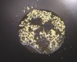 Foto del paso 1 de la receta: Salteado de espárragos y champiñones