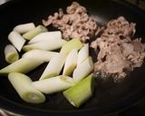A picture of step 2 of Easy Meat Tofu with Store-Bought Sukiyaki Sauce.