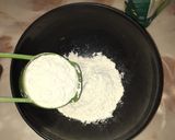A picture of step 1 of Fateera with hotdog filling.