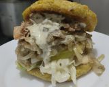 Foto del paso 17 de la receta: Arepa🫓rellena🥯de berenjena🍆tatemada, cebolla🧅caramelizada y pollo🍗🥙🥗