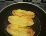 Foto langkah ke 2 dari resep Pisang Geprek topping Keju+Gula Palm.