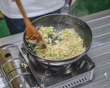 รูปขั้นตอนการทำที่ 16 ของ ข้าวผัดไข่ เม็ดร่วนสวย ไม่มัน ไม่เลี่ยน อร่อยถูกปากคนในครอบครัว