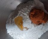 Foto langkah ke 1 dari resep Donat telo / ubi kuning.