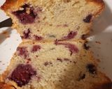 Foto del paso 7 de la receta: Budín de yogurth y frutos rojos