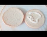 A picture of step 7 of KFC style zinger Burger.