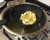 Foto del paso 1 de la receta: Conejo con salsa de almendras AMC
