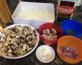 Foto del paso 1 de la receta: Risotto funghi en Cesta de Parmesano