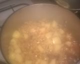 A picture of step 1 of Macaroni wit potatoes.