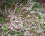 Foto del paso 2 de la receta: Merluza con guisante