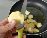 Foto del paso 2 de la receta: Tortilla de patatas al orégano