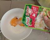 รูปขั้นตอนการทำที่ 1 ของ ไข่เจียวนมสดกุ้ง นุ่มฟูกรอบ