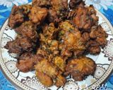 A picture of step 3 of Radish Leaves and Onion Fritters.