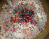 Foto langkah ke 1 dari resep Rainbow Sprinkles Banana Mini Muffins.