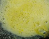 A picture of step 2 of Aloevera besan halwa.