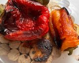 Une image de l'étape 1 de Cabillaud en croûte de chorizo sur lit de poivrons grillés 🐟🫑.