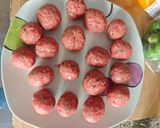 Foto del paso 2 de la receta: Albóndigas en salsa de la abuela y patatas al horno