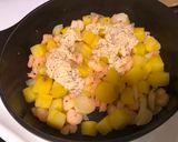 সরষে আলু দিয়ে চিংড়ি(sorshe alu diye chingri recipe in Bengali) রেসিপির ধাপ 5 ছবি