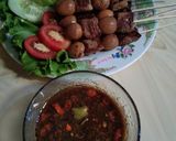 Foto langkah ke 8 dari resep Sate tahu telur puyuh.