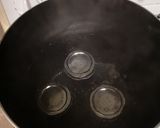 A picture of step 3 of Blueberry Jam.