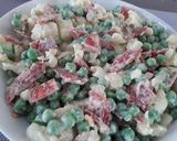 A picture of step 4 of Sig's Cauliflower, Pea and Chorizo Salad.