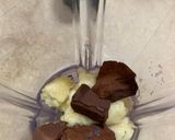 A picture of step 1 of Milo Banana shake.