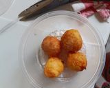 Foto langkah ke 6 dari resep Donat/roti goreng (3 bahan aja).