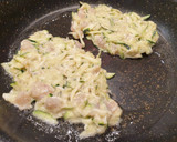 Cukkinis csirketócsni recept fázis 1 fotója