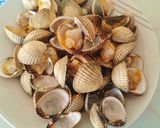 Foto del paso 2 de la receta Berberechos al vino blanco