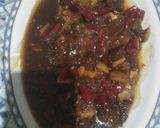 Foto langkah ke 4 dari resep Tumis iga sapi pedas manis.