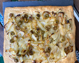 Foto del paso 5 de la receta: Pissaladiere de cebolla y aceitunas